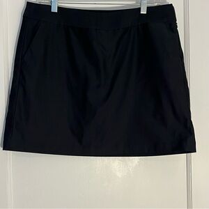 Nike Skirt / Skort Women’s Medium Dri Fit Tennis/Golf Athletic Great Condition